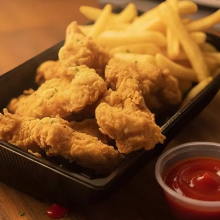 Pollo Tender 10 Piezas + papa Fritas