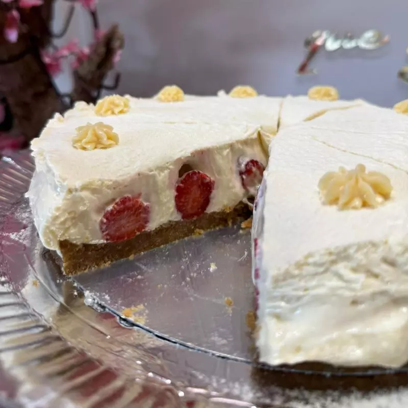 TORTA DE MORANGO (FATIA)