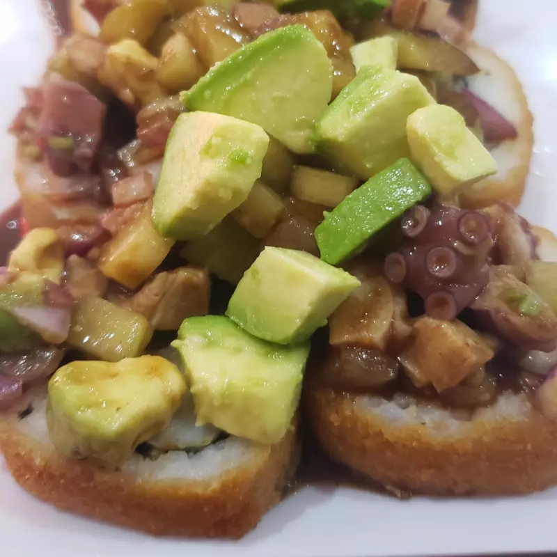 AGUACHILE PULPO ROLL(EMPANIZADO)