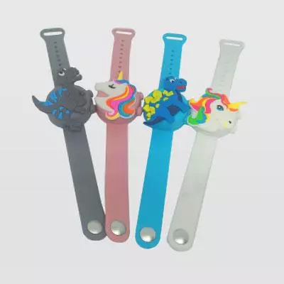 Pulseras dispensadoras de alcohol