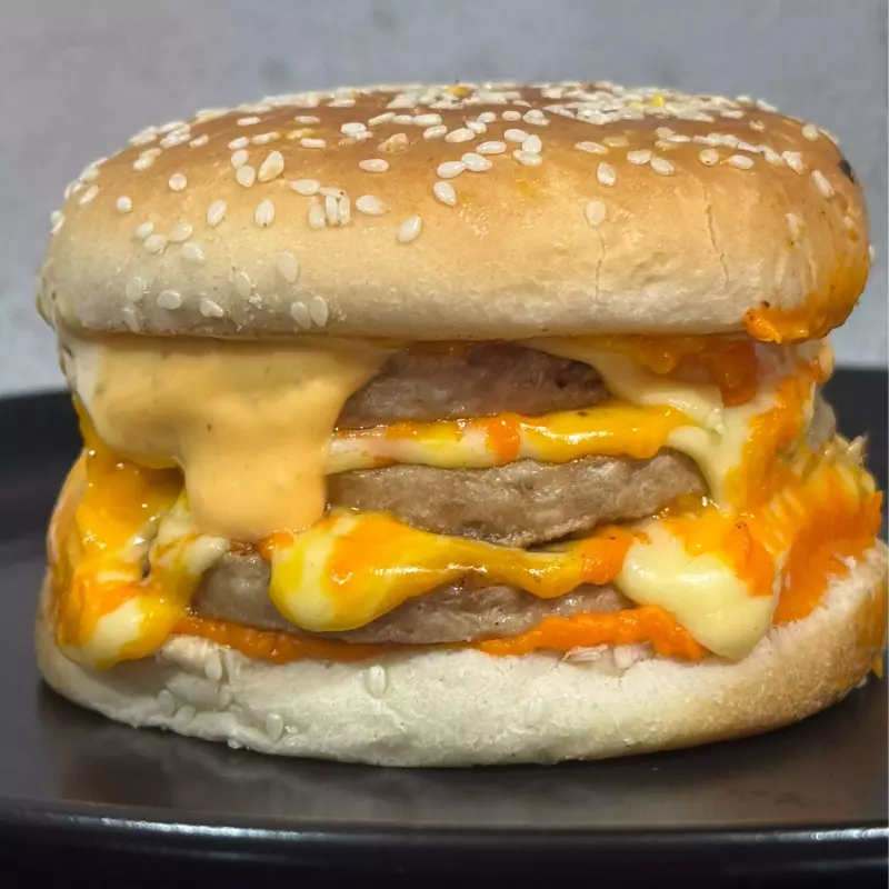 N8 - SM TRIPLO BURGUER