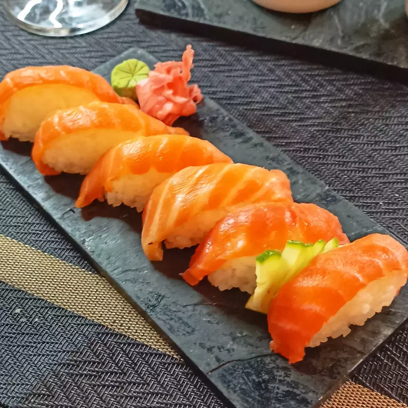 Niguiris Salmon Fresco