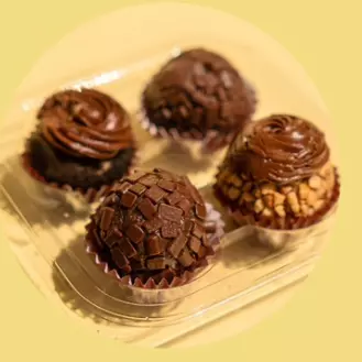 Brigadeiro sortidos 4 unidades