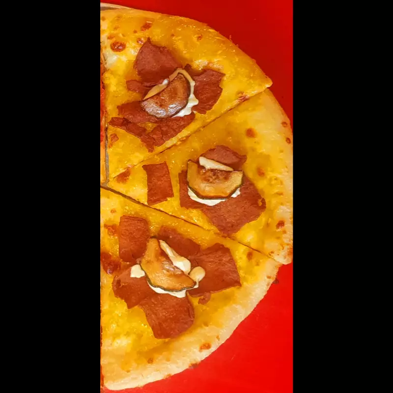 2 Pizzas Carbonara según LUCA