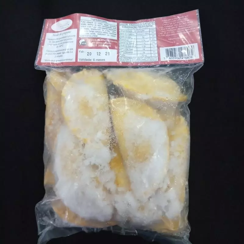 Pastel Angu Qlho Poro c/ Catupiry