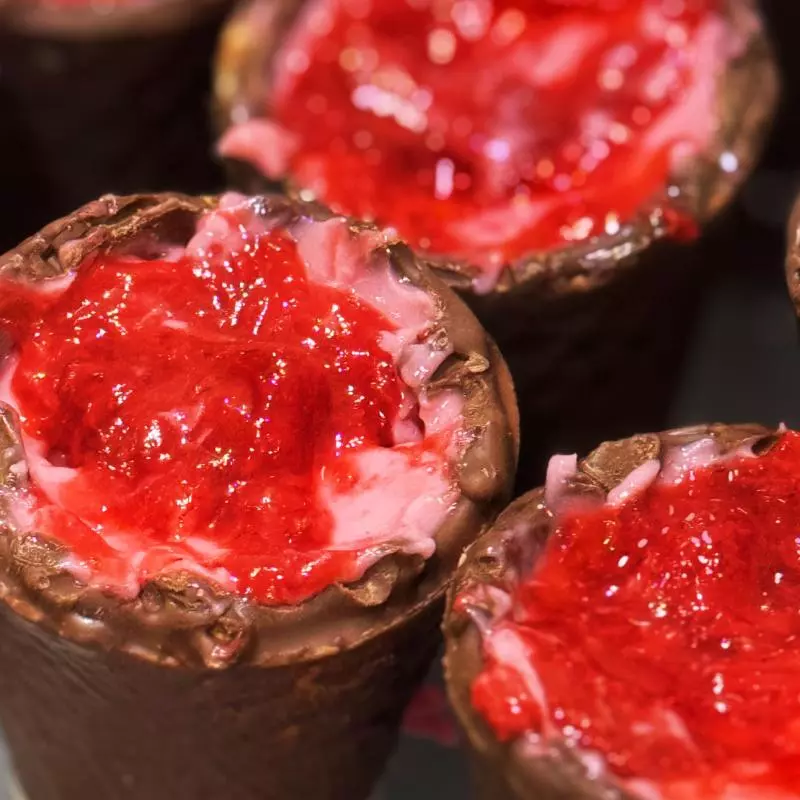 Cone Nesquik c/Geleia de Morango