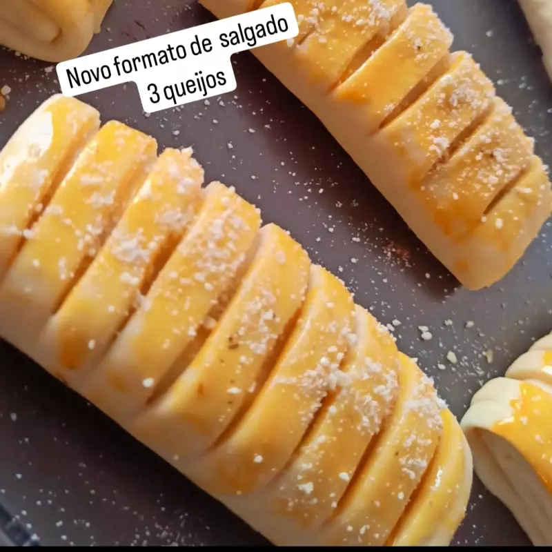 Pão pizza 3 queijos