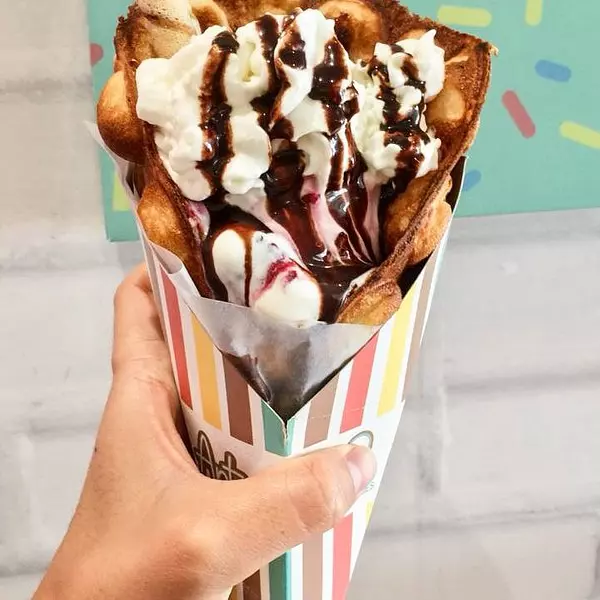 Waffles con Helado