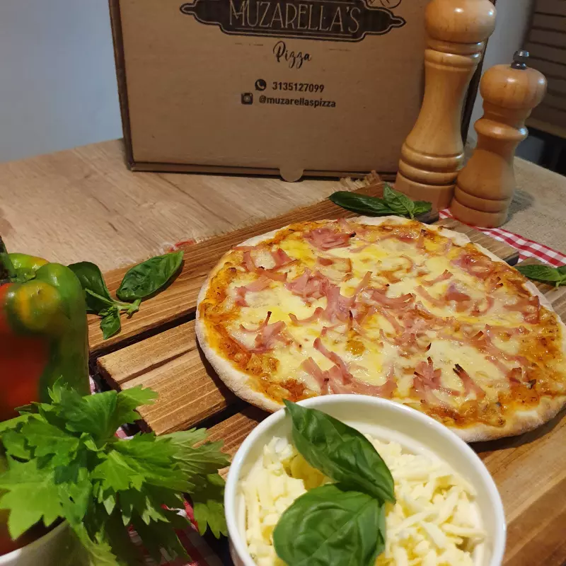 Pizza Jamón y Queso