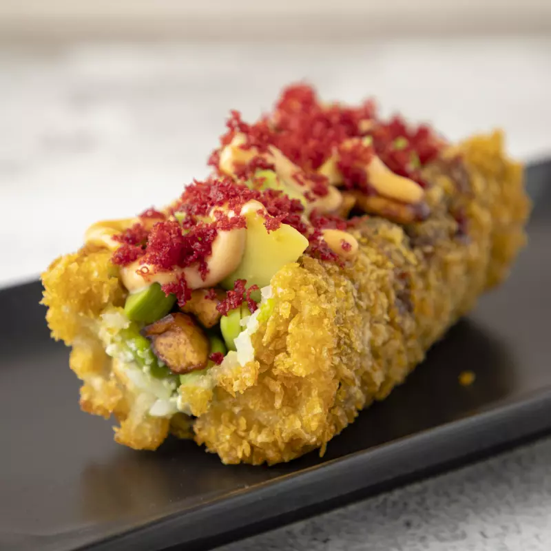 Sushi hot dog vegano
