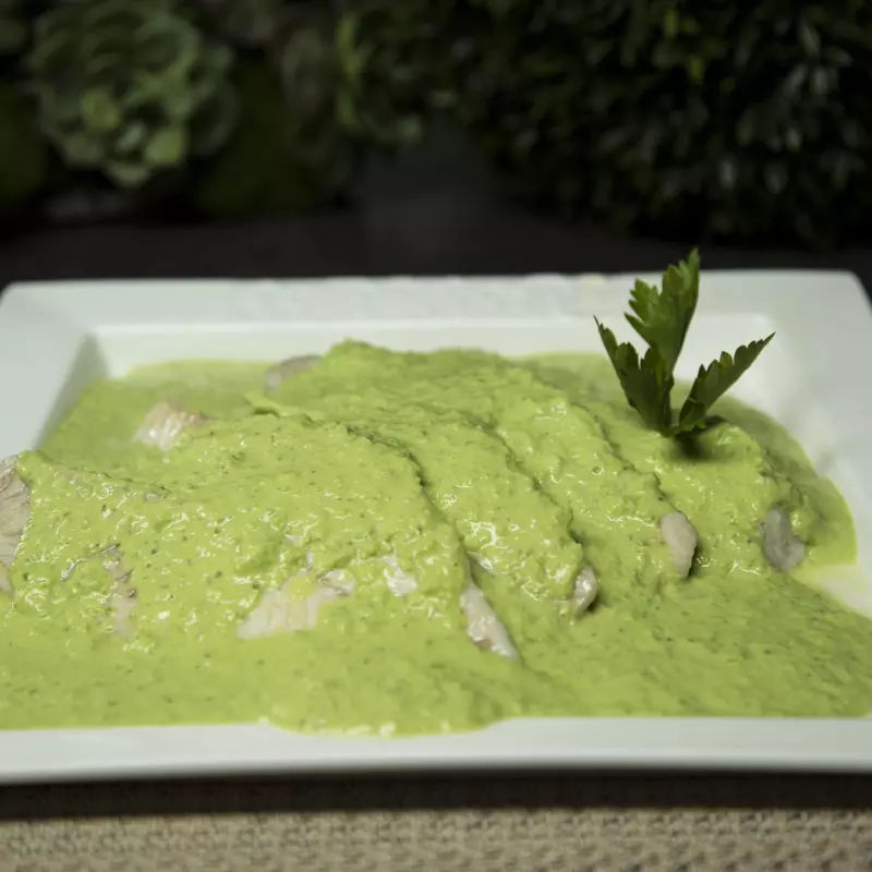 FILETE EN CREMA DE CHILE POBLANO