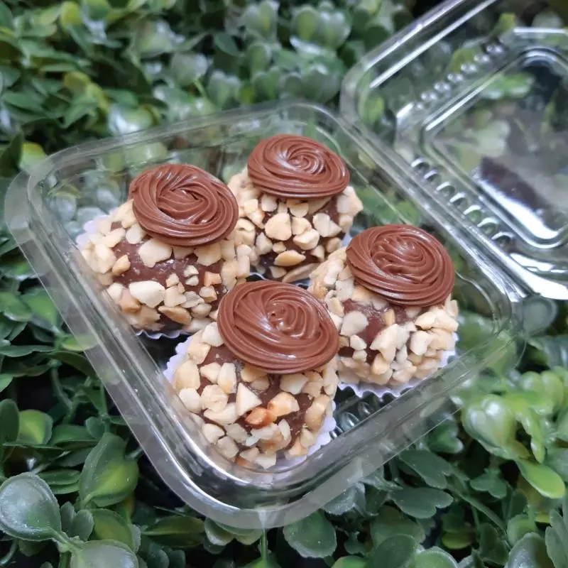 4 BRIGADEIROS FERRERO ROCHER