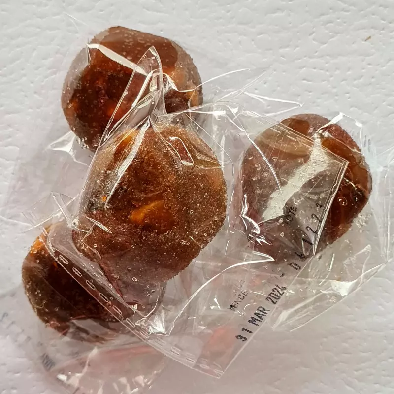 TAMARINDO CON AZÚCAR