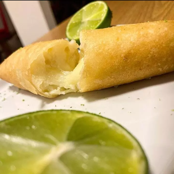 ROLINHO MOUSSE DE LIMÃO