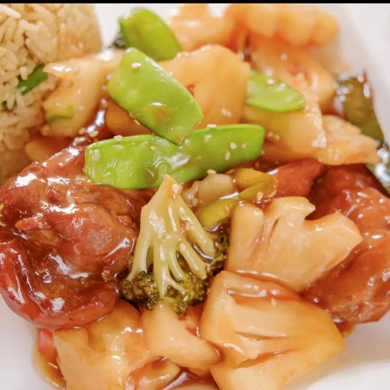 M7- Pollo con piña + chaufa