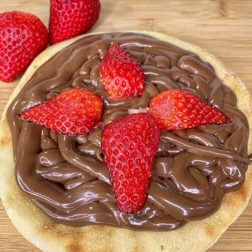 CHOCOLATE COM MORANGOS