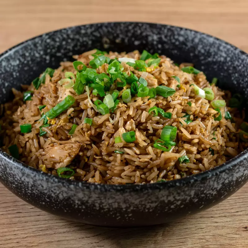 Chaufa de pollo a la brasa