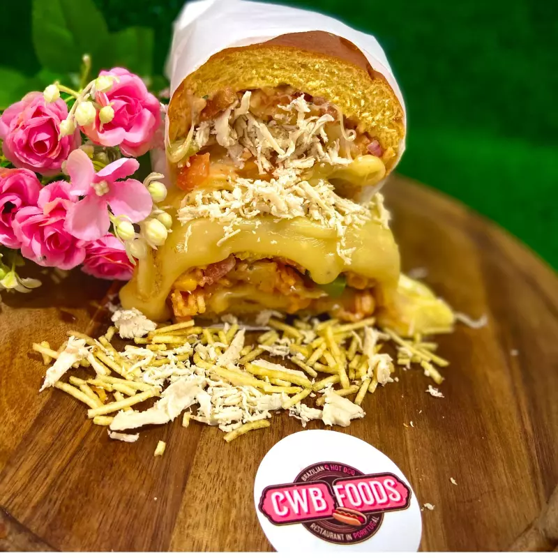 Afonso Pena (Frango com Mussarela)