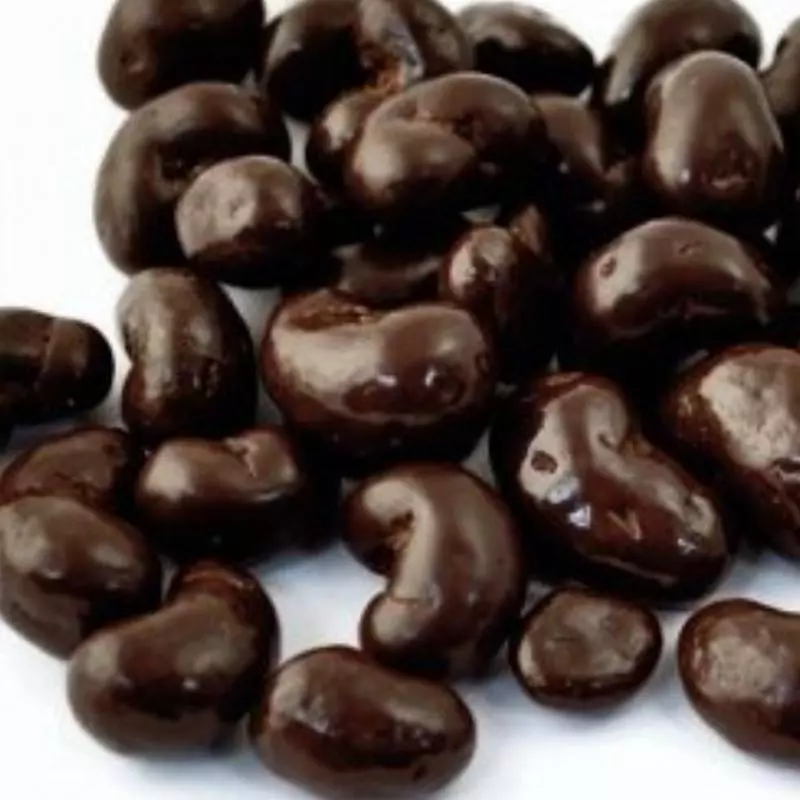 Castanha de cajú com chocolate