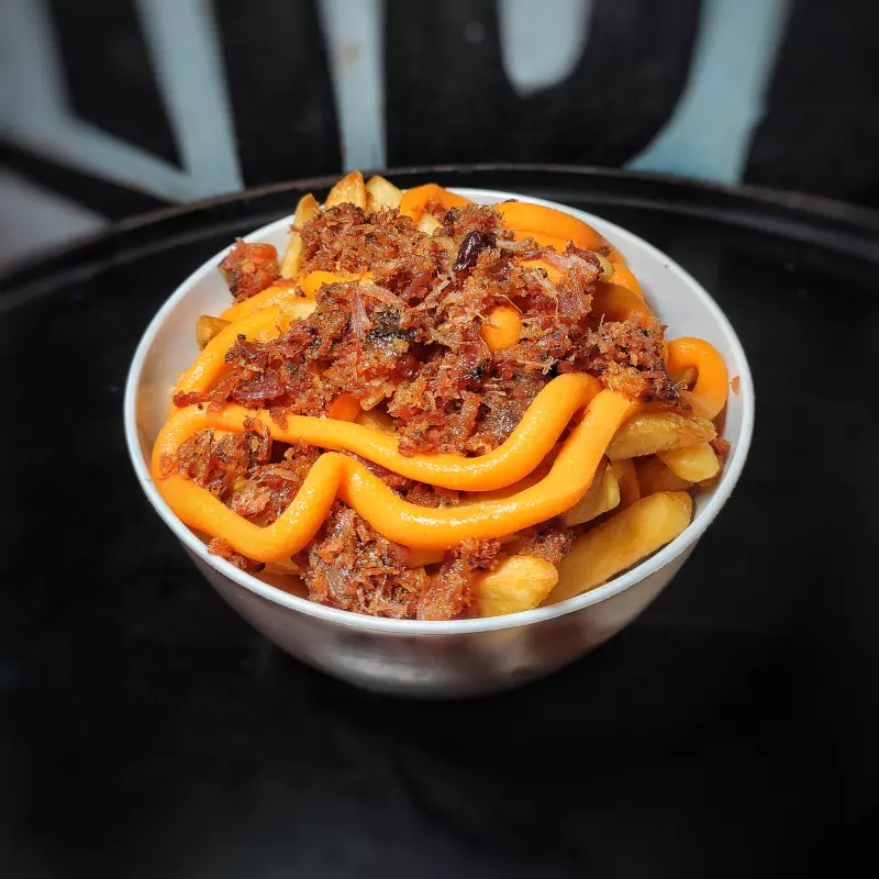 Fritas com cheddar e bacon (400g)