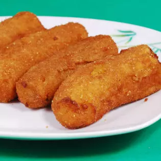 BANANA À MILANESA (2 UN)