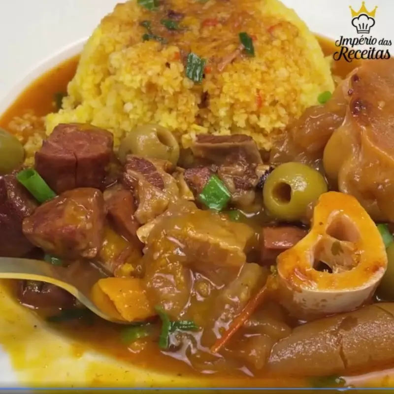CUSCUZ COM MOCOTÓ