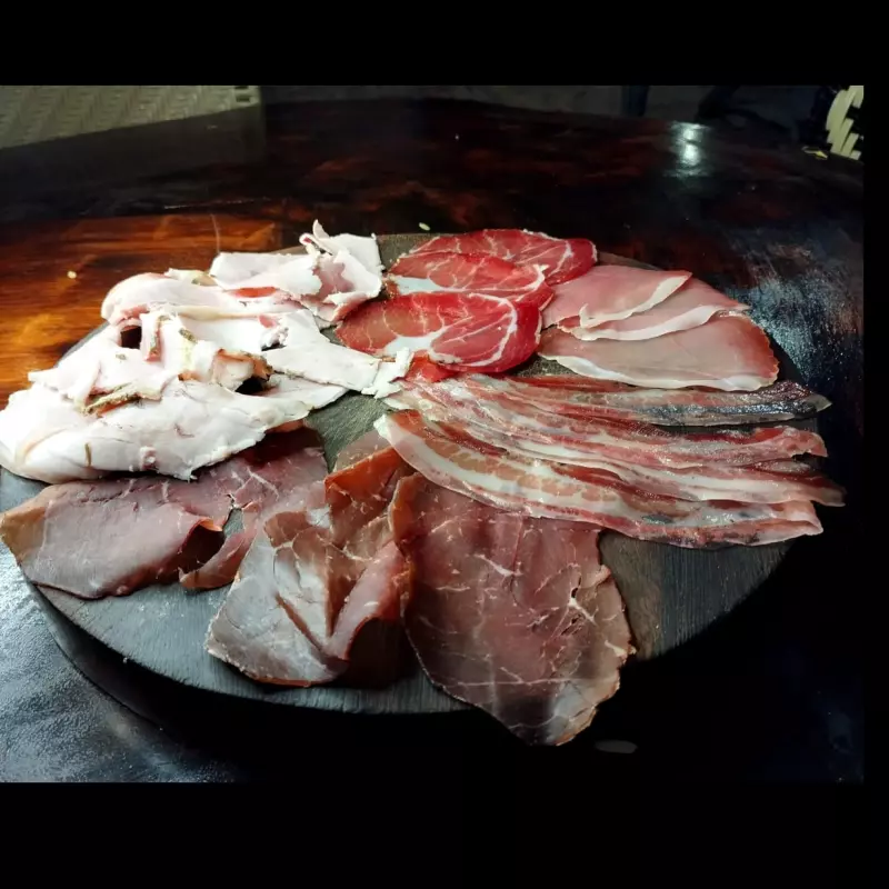 Bandeja mixta charcutería italiana