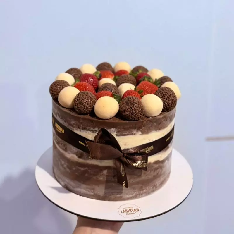 Bolo Mousse ninho com brigadeiro