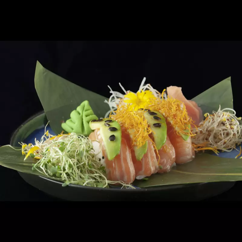 Nigiri de Salmón y Paltax4