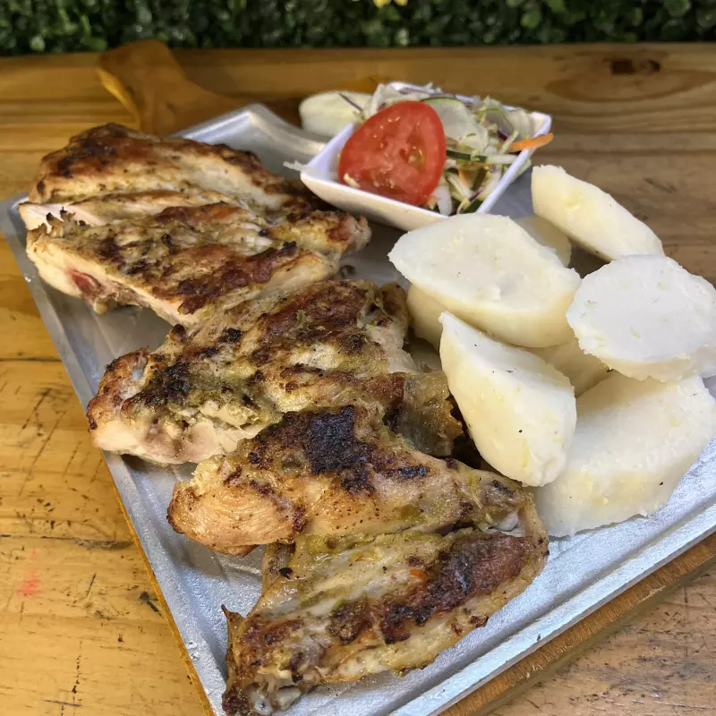 POLLO ÁRABE AL CARBÓN