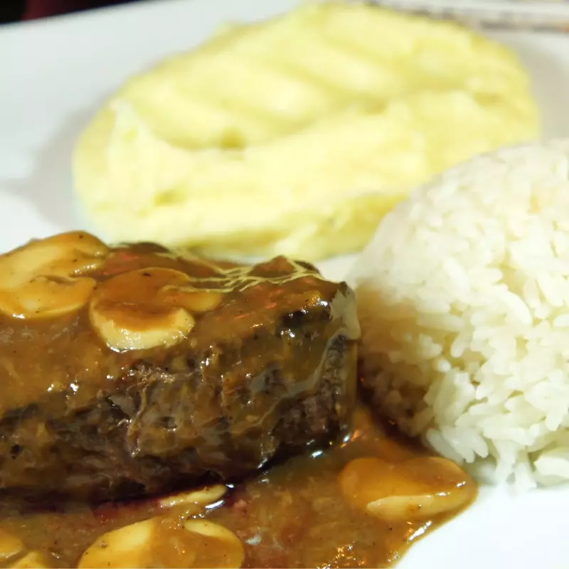 Filé ao Molho Madeira