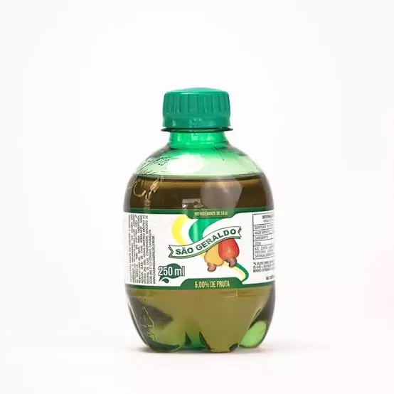 Cajuína São Geraldo 250ml