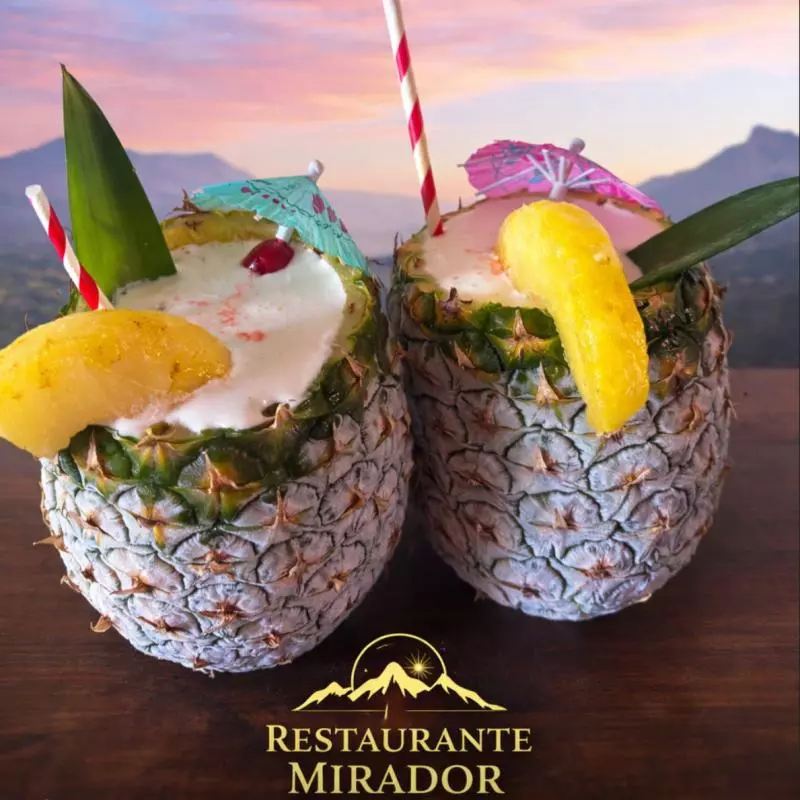 Piña Colada en piña