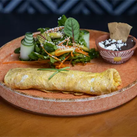 Omelette tres quesos