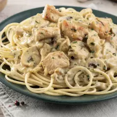 PASTA DE POLLO CON CHAMPIÑONES
