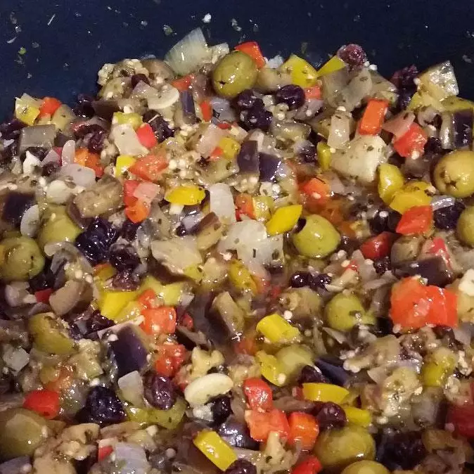 ANTEPASTO DE BERINGELA  (DIVERSAS)