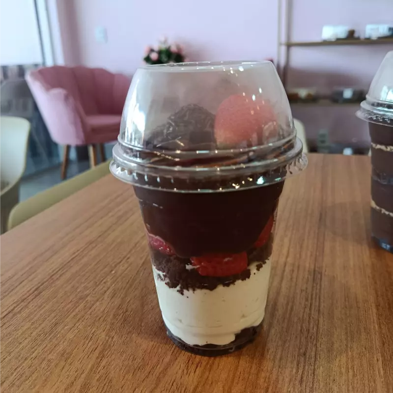 Verrine Chocolate, Morango e Ninho G