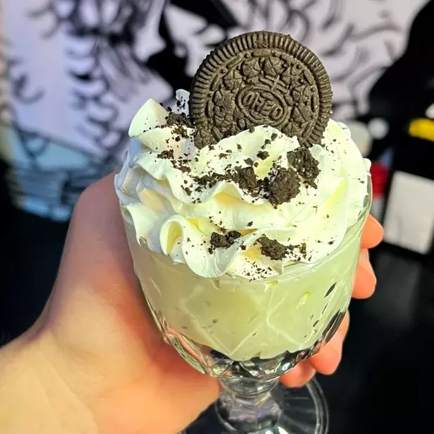 Copo da Felicidade Oreo (Grande)