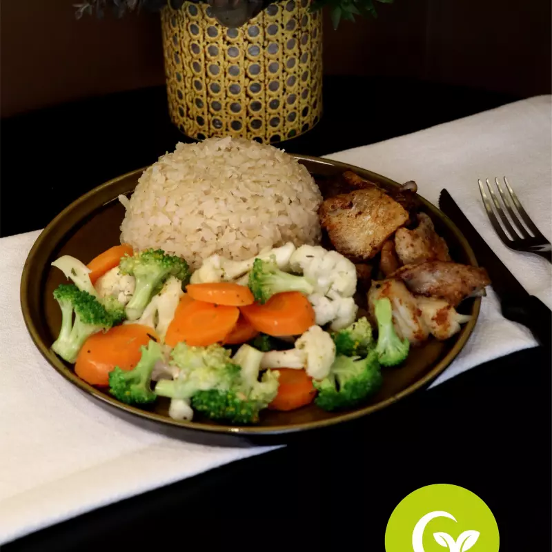 Arroz , pirão e tilápia grelhada
