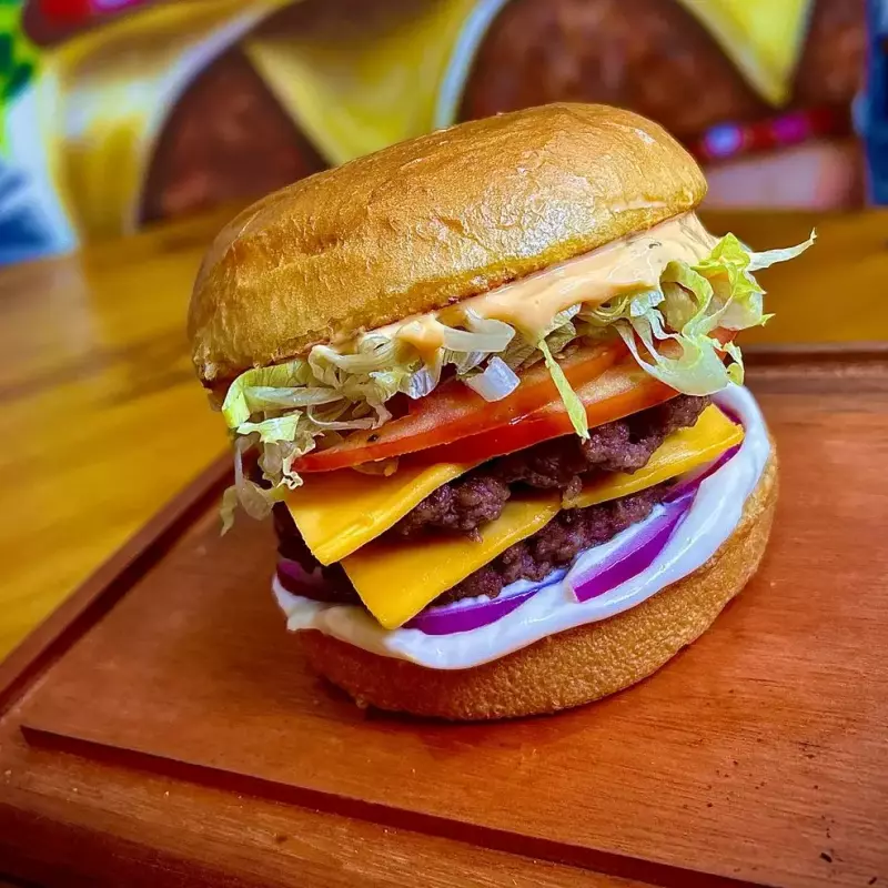 VK LOKI + BATATA + 1 COCA 220ML