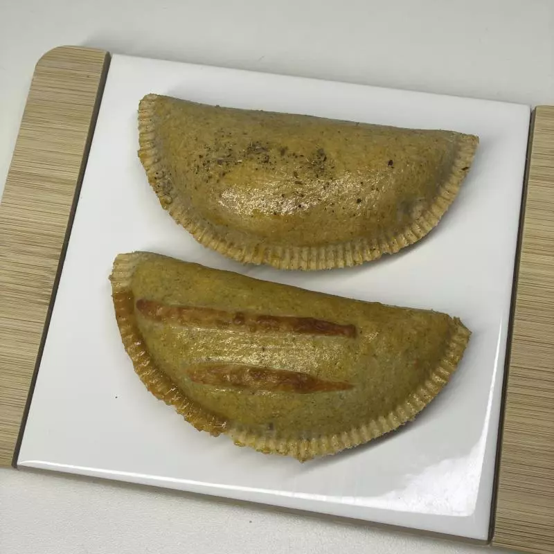 Pastel de Frango com Palmito