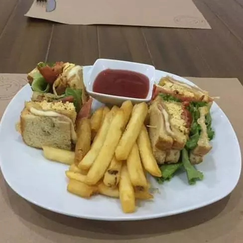 VIERNES DE CLUB SANDWICH