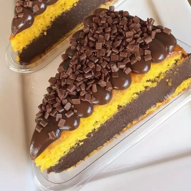 Fatia bolo de cenoura