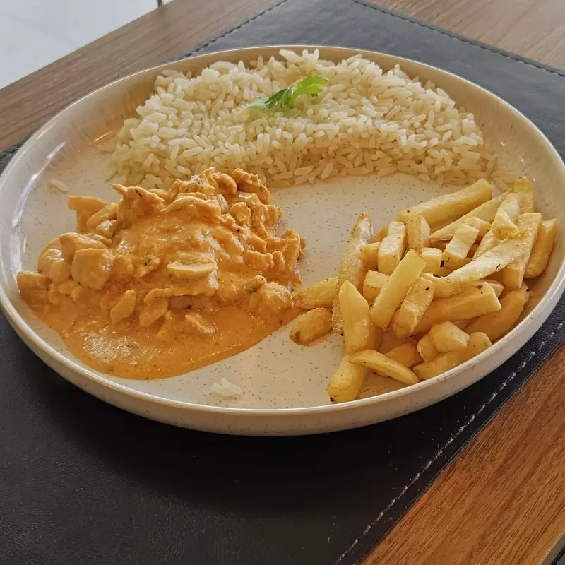 Estrogonofe de frango