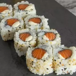 Uramaki Salmão Cru