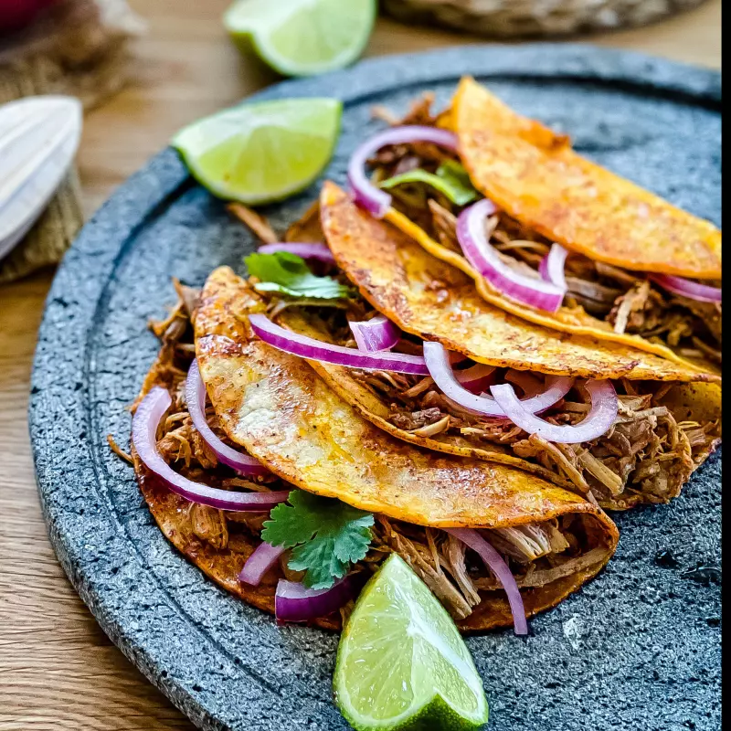 🌮 TACOS DE COCHINITA