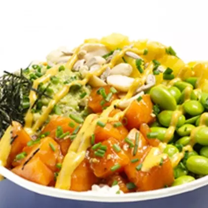 Dmare salmon y Guacamole poke