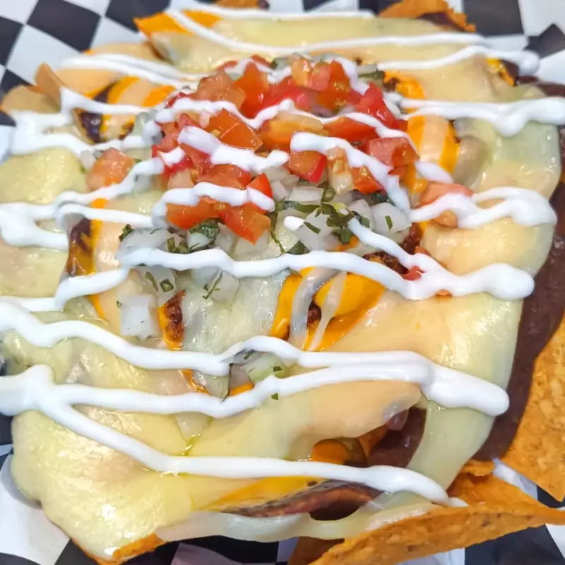 ( Nuevo ) Cheezy Nachos Pollo