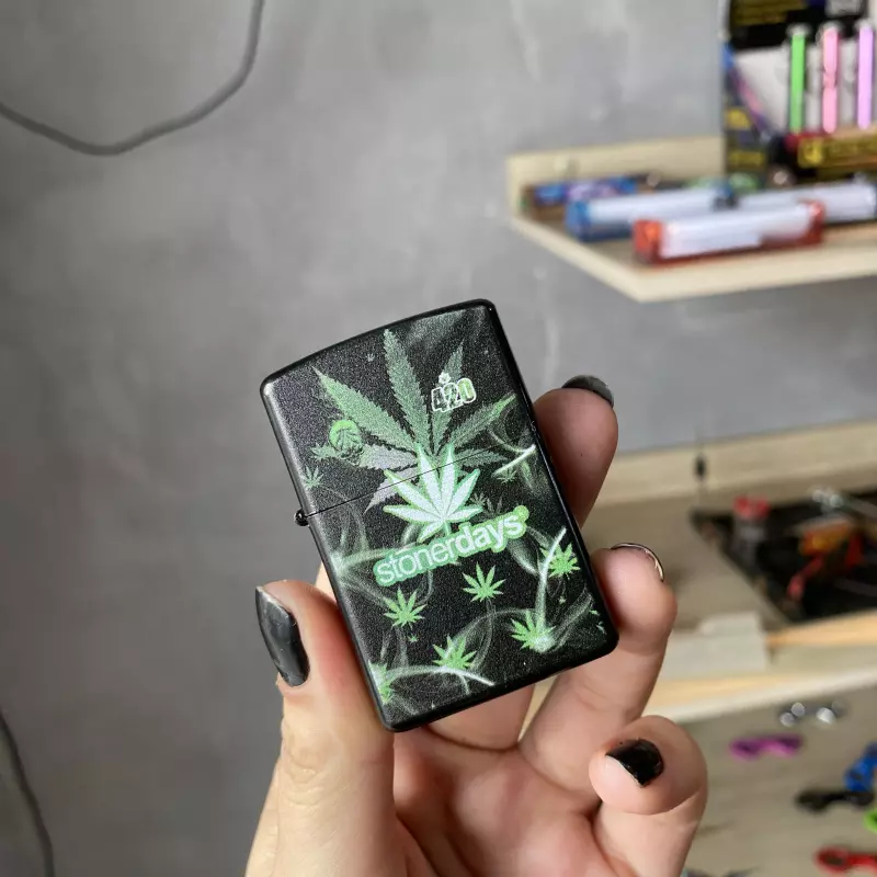 Isqueiro fluido Stoner Days