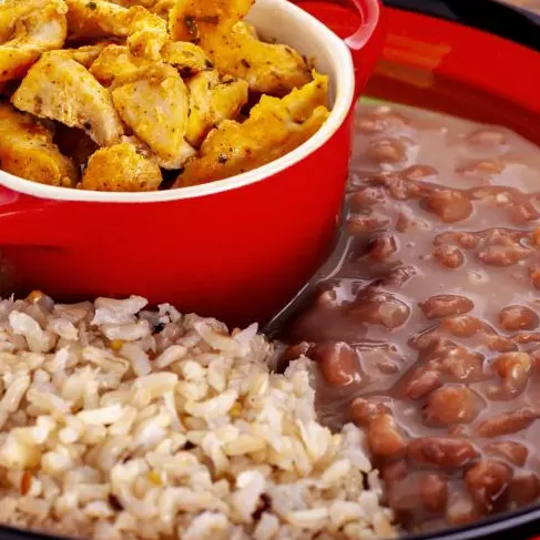 Feijão, arroz e frango